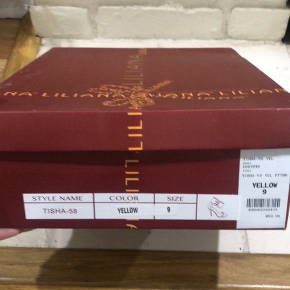 Liliana Gold Floral Print Stilettos- Size 9 - Picture 11 of 11